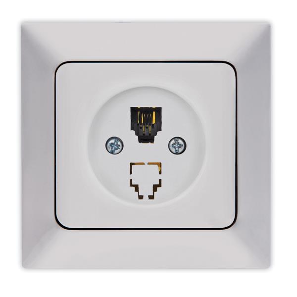 e37da9e7c23a41768e4e5ddd79e71069