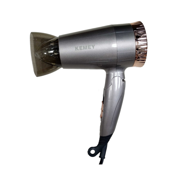 368408-PhotoRoom