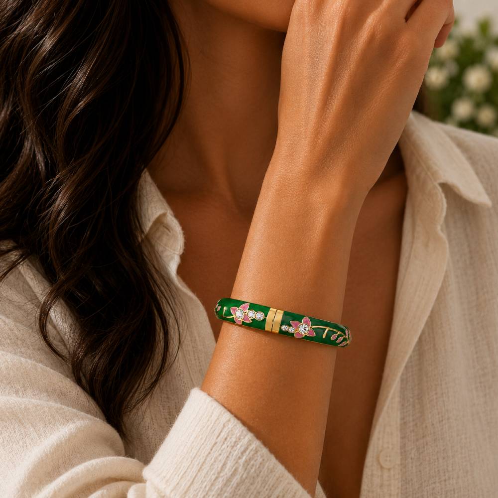 gold-bangle-green-pink-strass-model