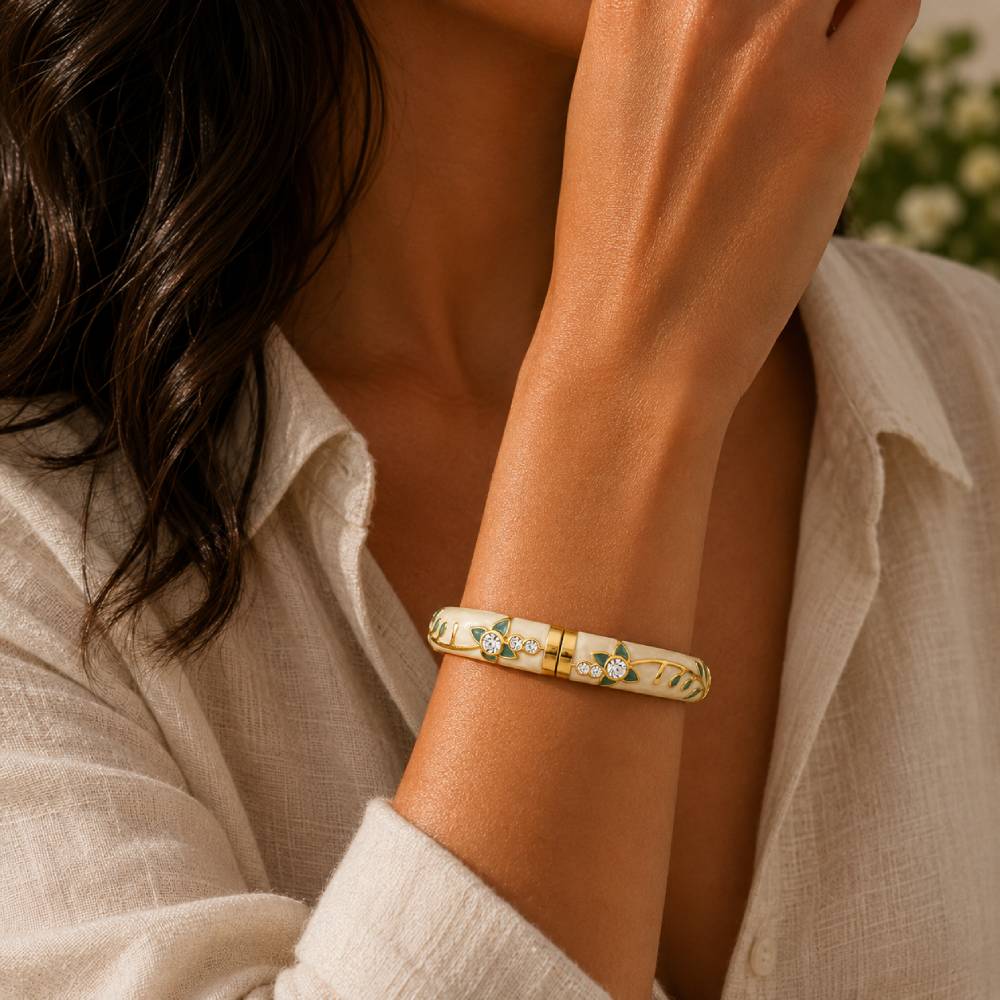 gold-bangle-ivory-green-flower-strass-model
