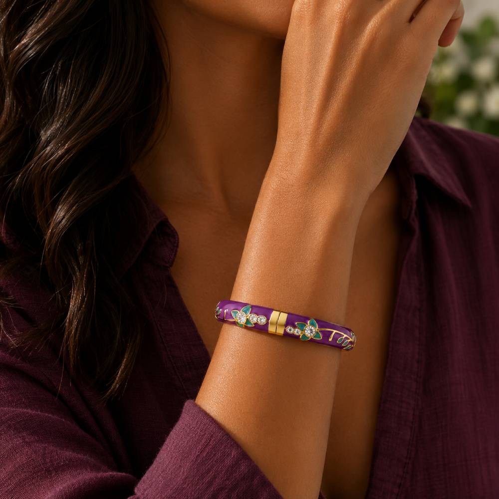 gold-bangle-purple-green-strass-model