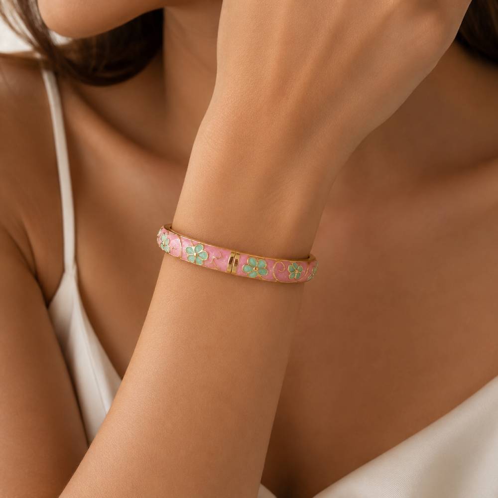 gold-floral-bangle-bracelet-model