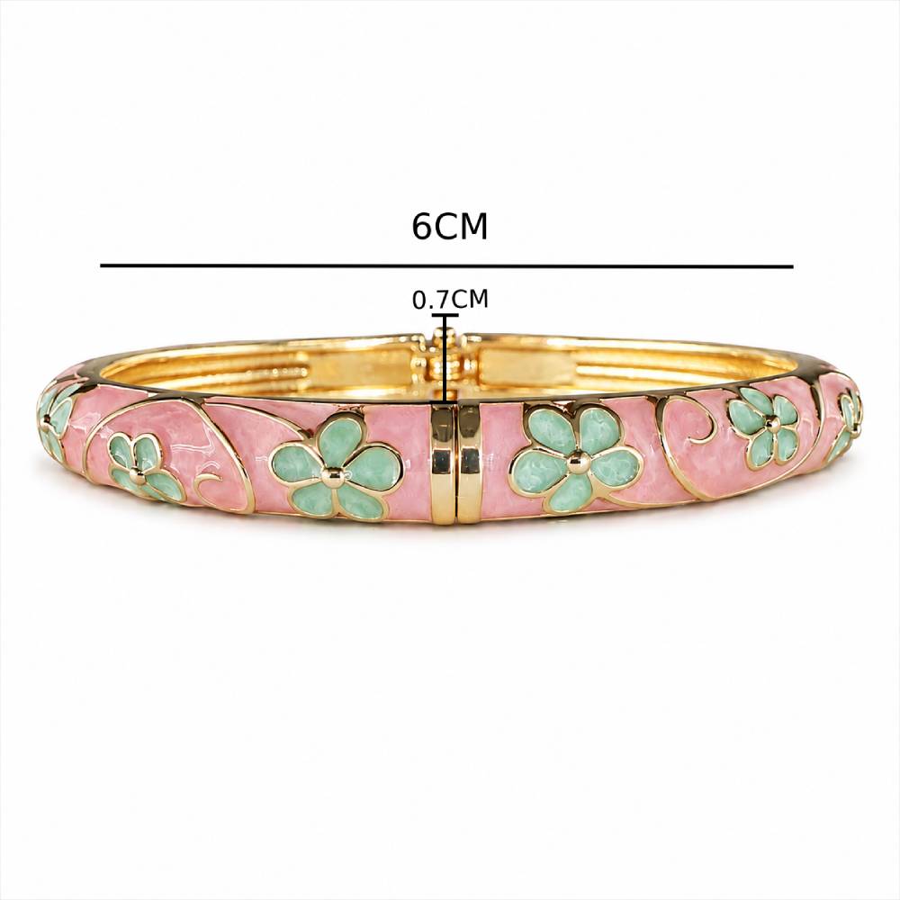 gold-floral-bangle-bracelet-size
