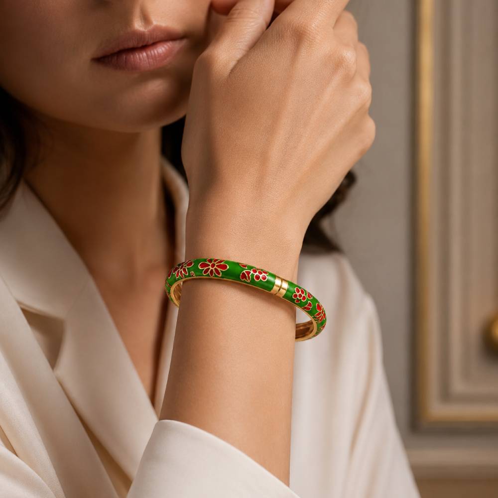 green-enamel-floral-bangle-model